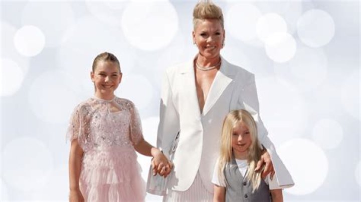 Discover The Enchanting World Of Willow Sage Hart, Avril Lavigne's Charming Daughter
