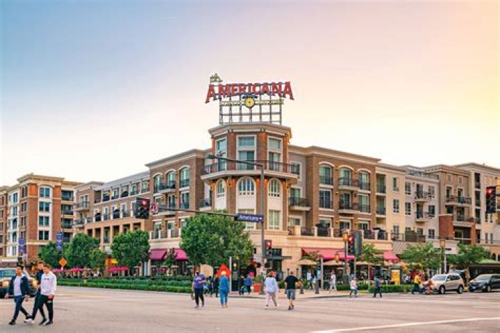 Experience The Americana At Morley's American Grill