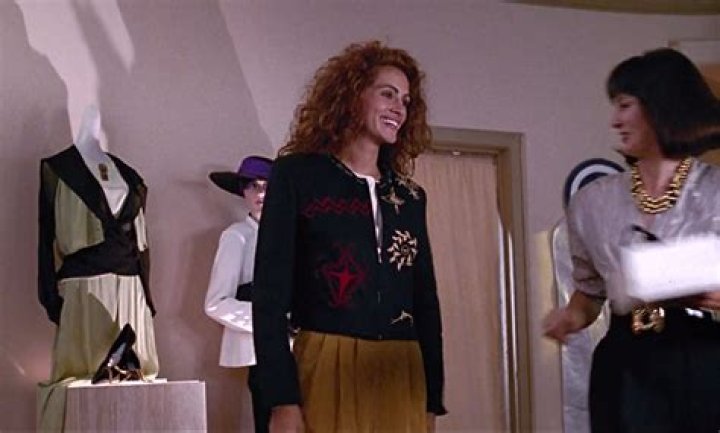 Iconic Style: Julia Roberts' Outfits In 