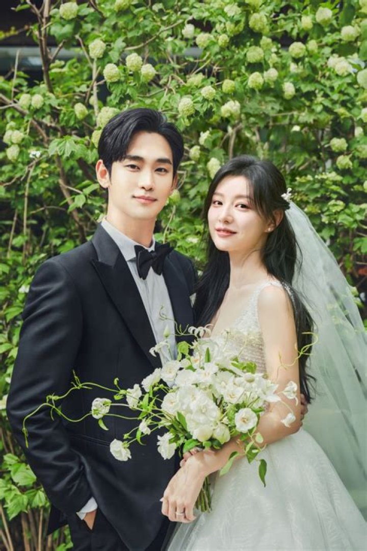 Kim Soo Hyun's Ex-Wife: All The Details