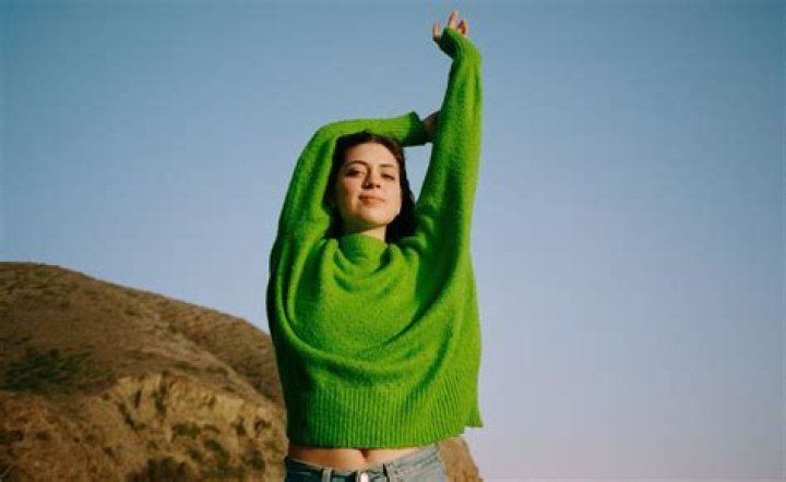 Lizzy McAlpine Partner: Exploring The Musician's Personal Life