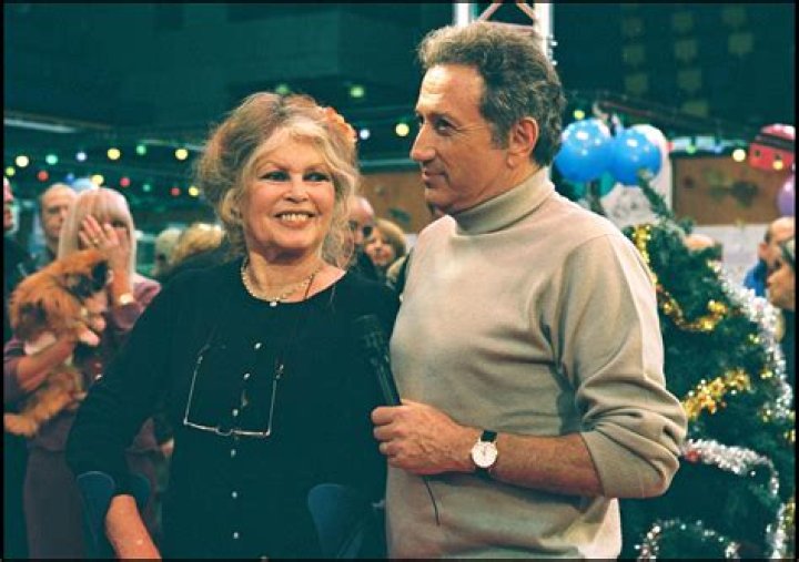Molly Noblitt's Father: A Look Into His Life And Influence