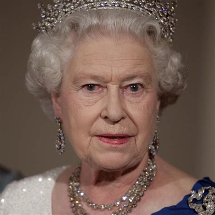 Queen Elizabeth I's Troublesome Teeth