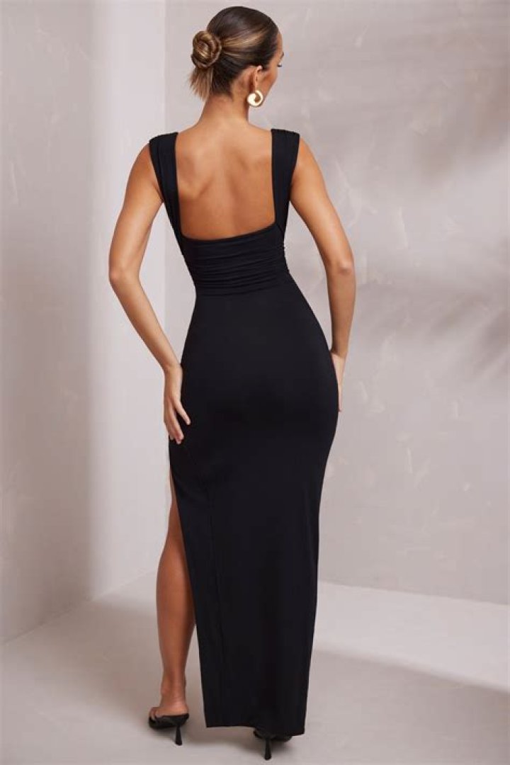 Ravishing Plunge Neck Split Thigh Dress: Elevate Your Style