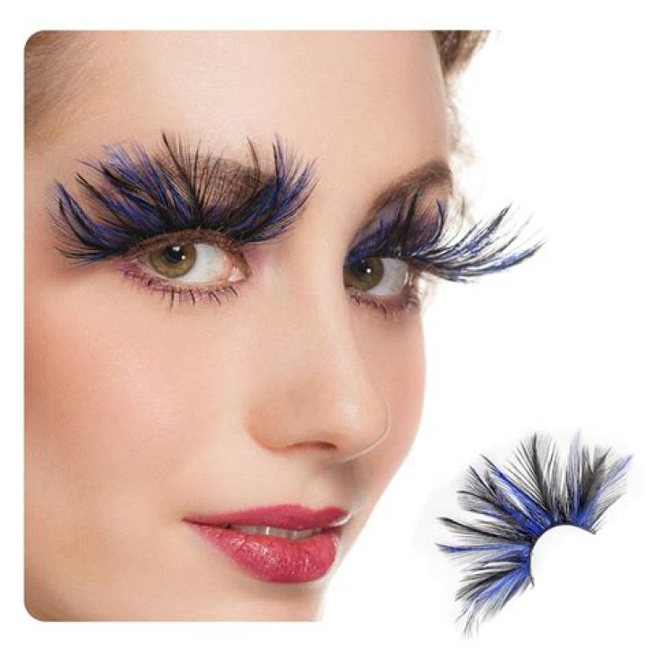 Stunning Red False Eyelashes: The Ultimate Eye-Enhancing Accessory