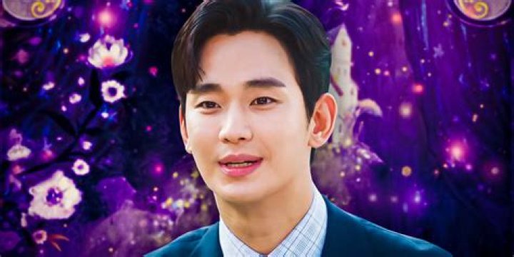 Uncover Kim Soo Hyun's Ideal Type: A Guide To His Love Preferences