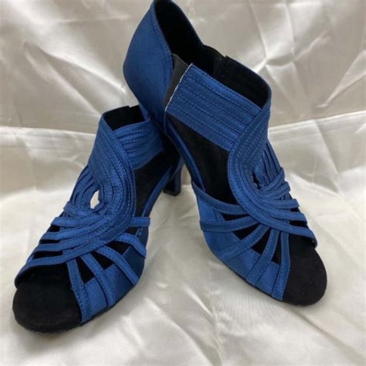 Unparalleled Dance And Sway Shoes For Graceful Motions