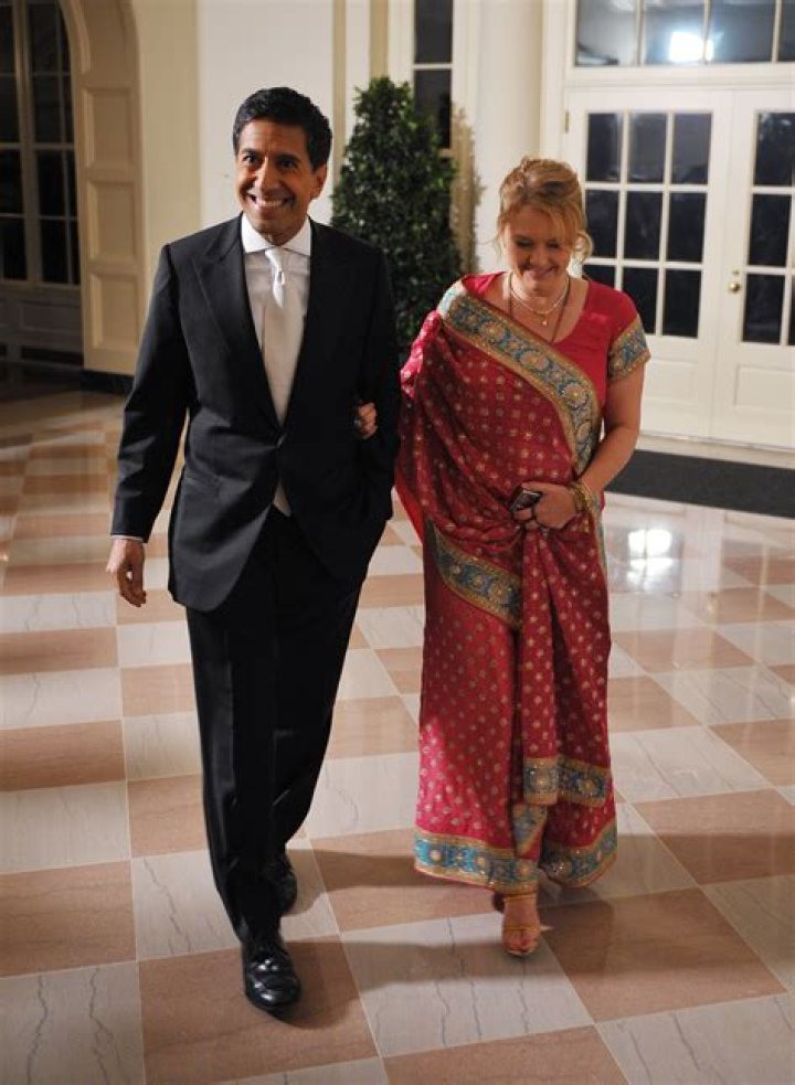 Who Is Sanjay Gupta's Wife? | Get The Scoop On His Marriage